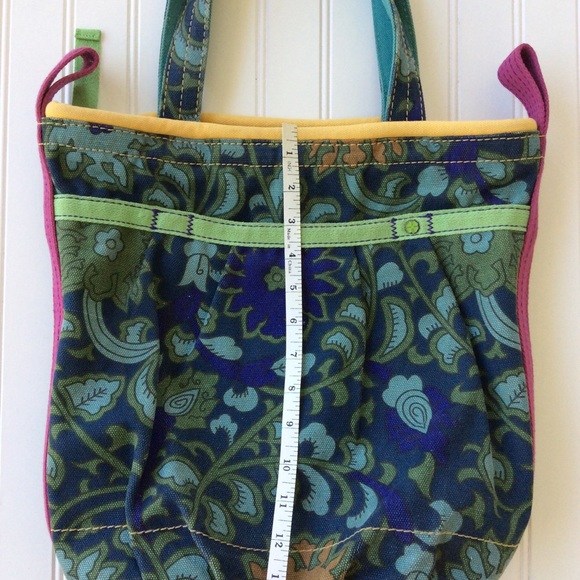 Lucky Brand 🍀 Vegan Boho Bucket Bag. - Picture 6 of 16